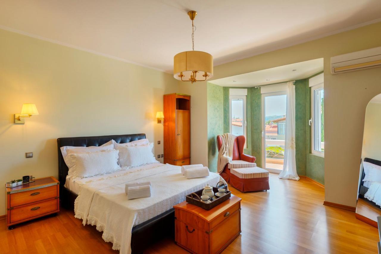 The Painters Luxurious Villa Anavyssos Esterno foto
